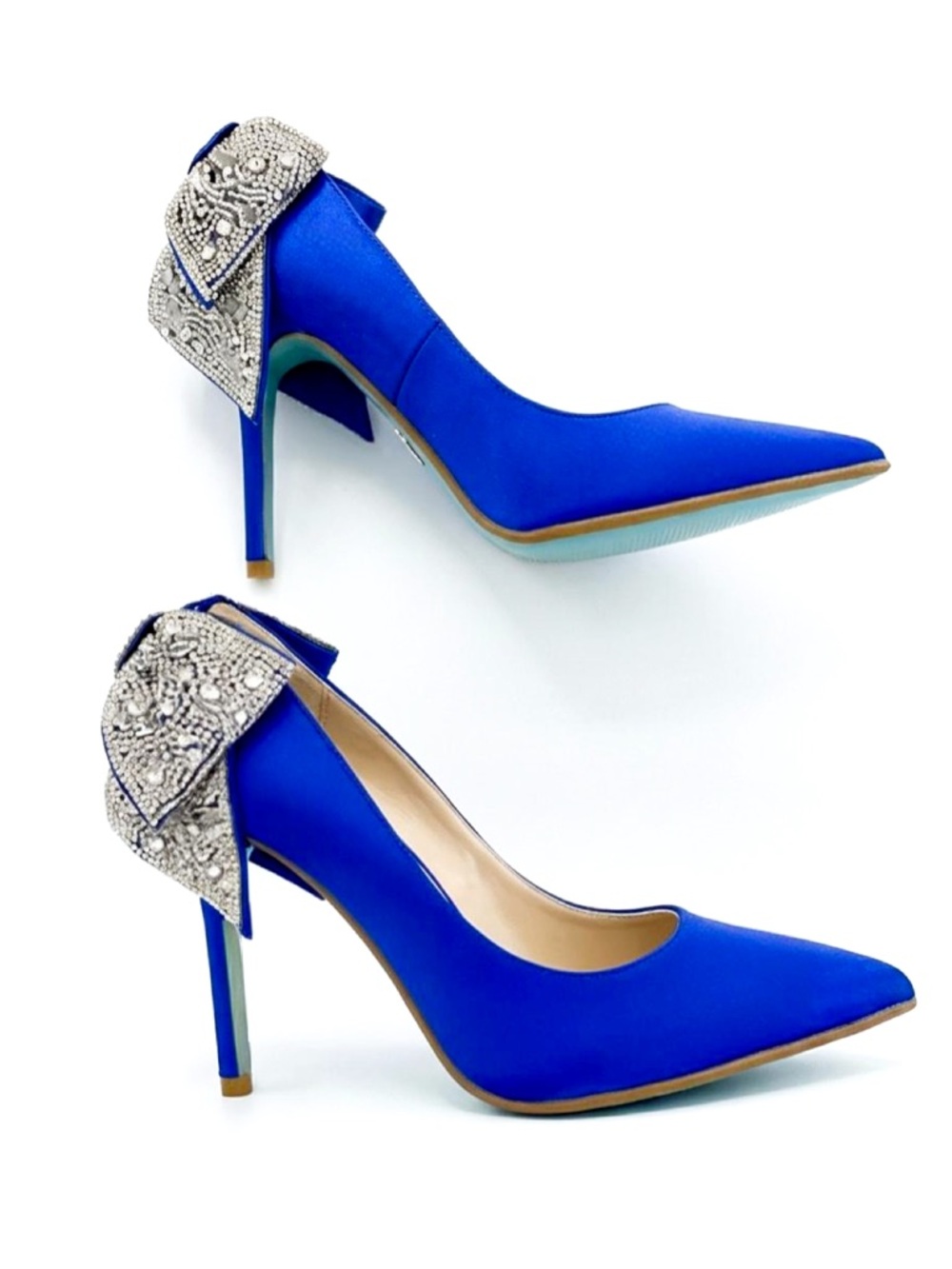 RARE Blue by Betsey Johnson Bryn Bow Blue Satin Rhinestone Pumps sz 7.5M - Picture 10 of 13